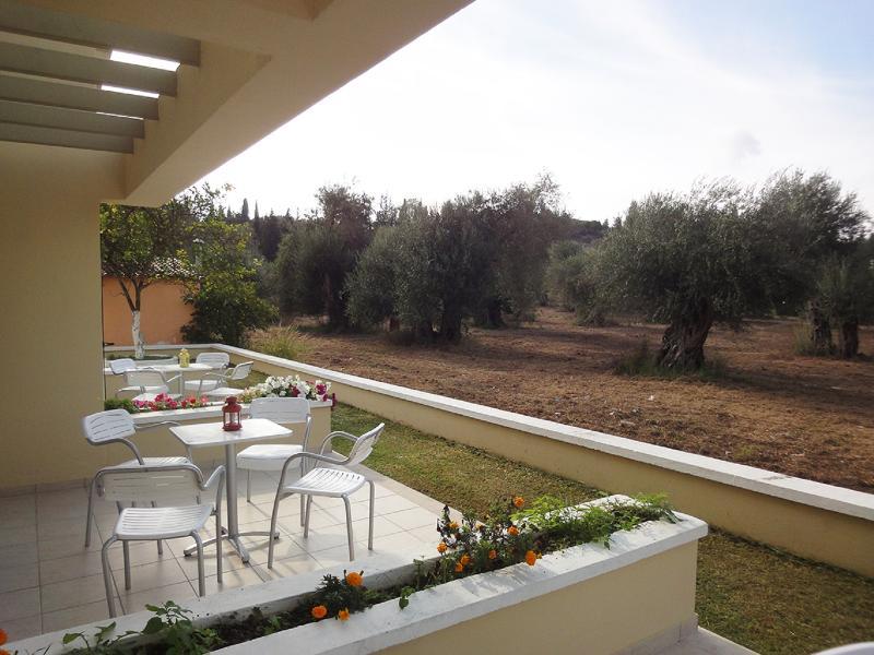 Ekati Hotel Kavos Exterior photo